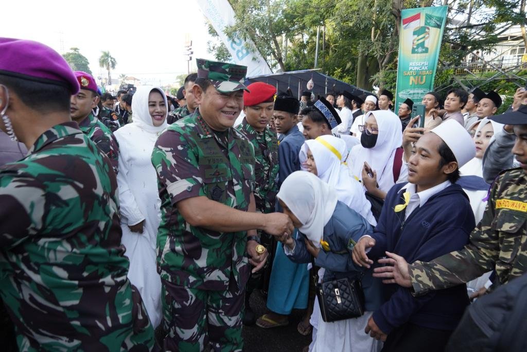 Panglima TNI Hadiri Peringatan Satu Abad NU
