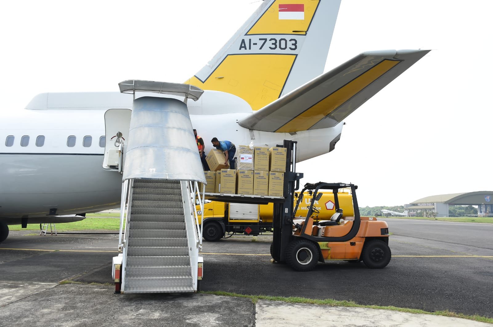 TNI Kirim Alat Kesehatan untuk Papua