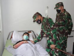 Pangdam XVII Cenderawasih Kunjungi Nakes di RS Marthen Indey sebagai Bentuk Kepedulian