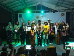 Hamzah Hadiri HUT ke-78 RI di RW 07 Cilangkap dengan Kesenian Pantun