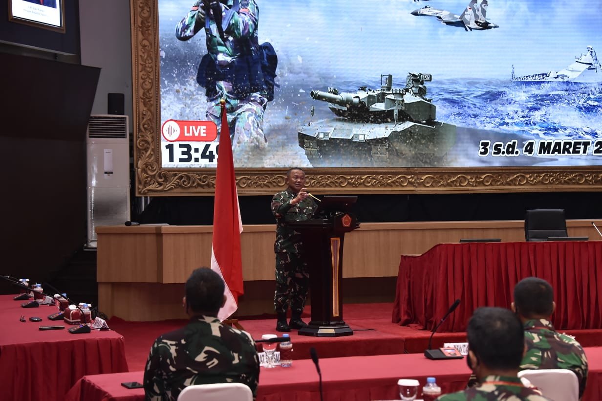 Kasum TNI Tutup Rakorops TNI Tahun 2021
