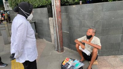 Menteri Sosial Tri Rismaharini Kembali Menyapa Warga