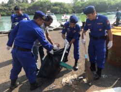Ditpolair Polda Bantu Cegah Covid-19 dengan Giat Bersih-Bersih
