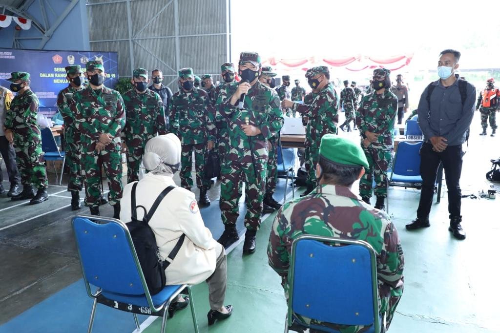 Panglima TNI Pimpin Serbuan Vaksinasi Covid-19 Prajurit di Yogyakarta