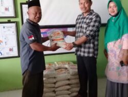 Aksi Sosial Ormas Gempur Bagikan Sembako untuk Warga Terdampak Covid-19