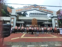 Kantor KemenDAGRI Digeruduk Massa Aksi Koalisi Abal-abal