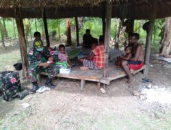 Cuaca Tak Menentu, Satgas Yonif 413 Kostrad Pastikan Kesehatan Warga