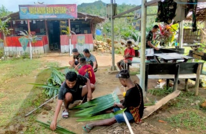 Kesatuan Yonif 143/TWEJ dan Masyarakat Bersatu di Perbatasan Papua