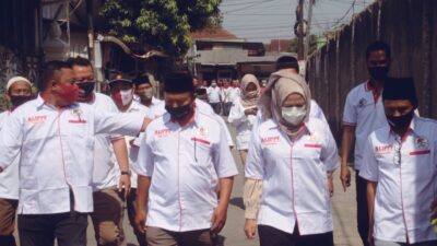 Giat Fogging dan Penyemprotan Disinfektan ALIPPF Tanah Baru Hadir Cawawalkot Afifah Alia