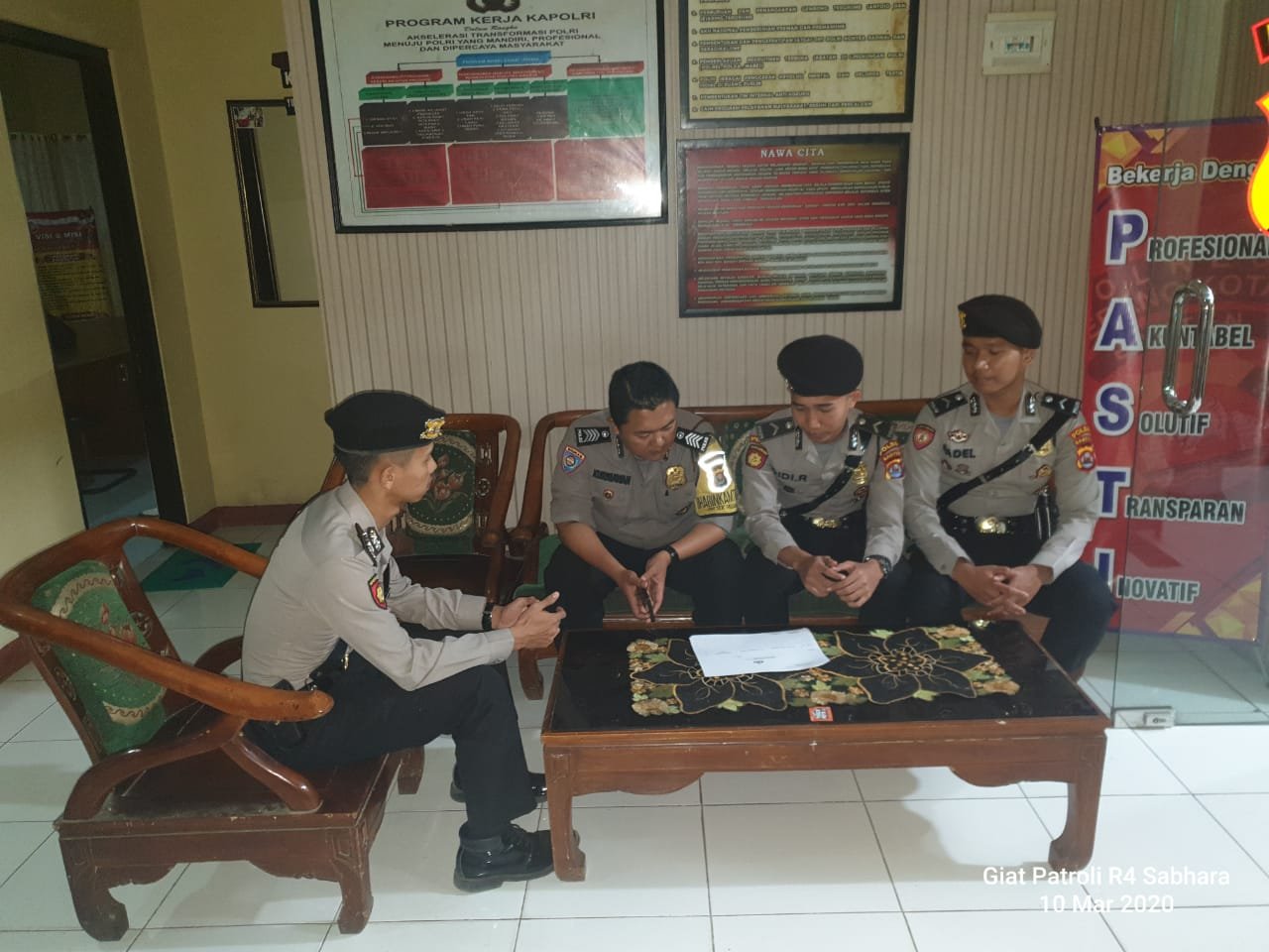 Polda Banten Laksanakan Patroli Dialogis untuk Pilkada Damai