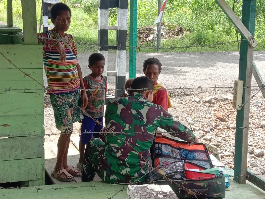 Yonif 126/KC Gratiskan Layanan Kesehatan untuk Warga Perbatasan