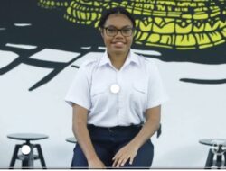 Dua Putri Papua Pilot Perempuan Pertama di Maskapai Terbesar Indonesia