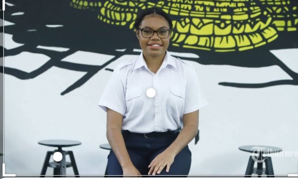 Dua Putri Papua Pilot Perempuan Pertama di Maskapai Terbesar Indonesia
