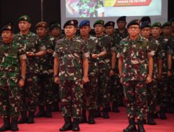 Panglima TNI Pimpin Upacara Kenaikan Pangkat 49 Perwira Tinggi