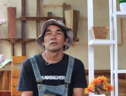 Siber Inspirasi: Budi Harta Jadikan Limbah Akar Kayu Berkarya