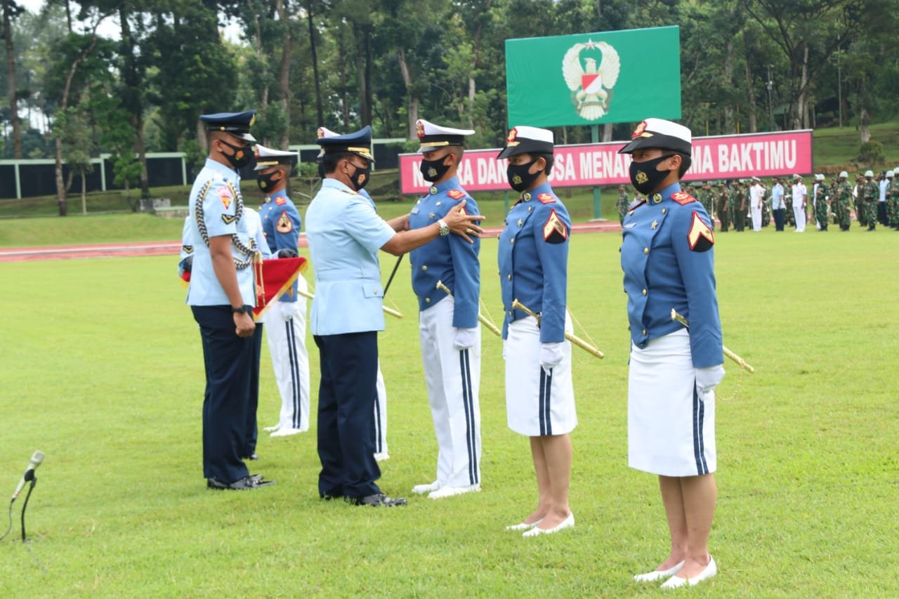 Danjen Akademi TNI Tutup Pendidikan Integratif Taruna Tahap II