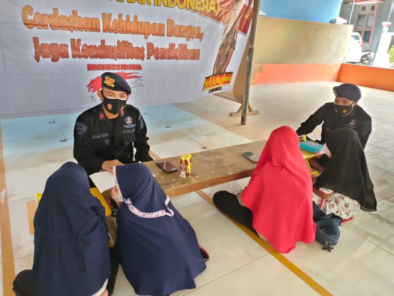 Brimob Sediakan Ruang Belajar dan Internet Gratis untuk Anak