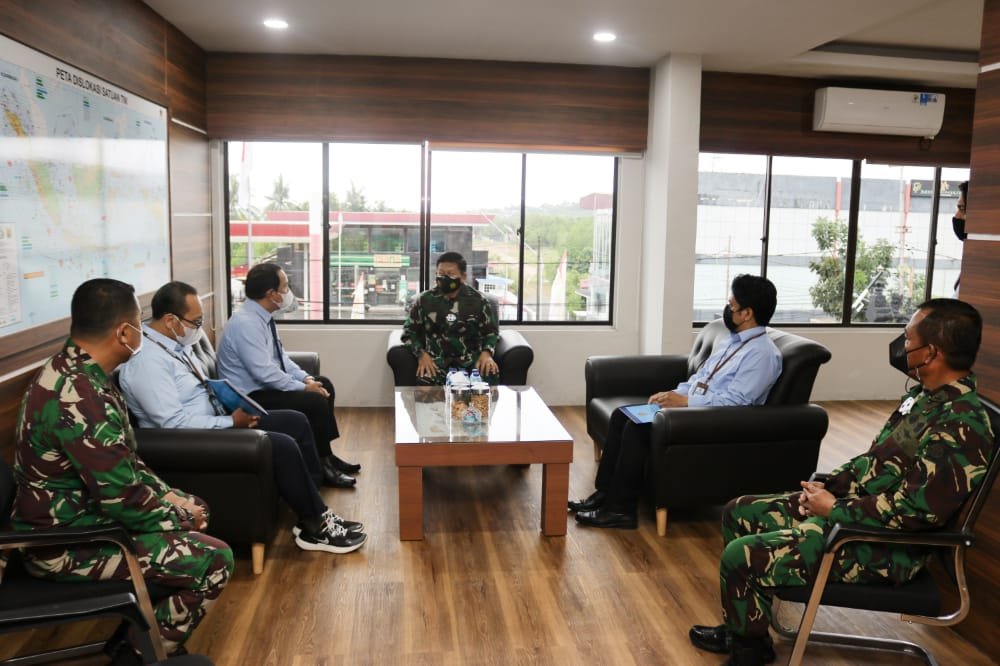 KPPN Tanjung Pinang Berikan Dua Penghargaan ke Kogabwilhan I