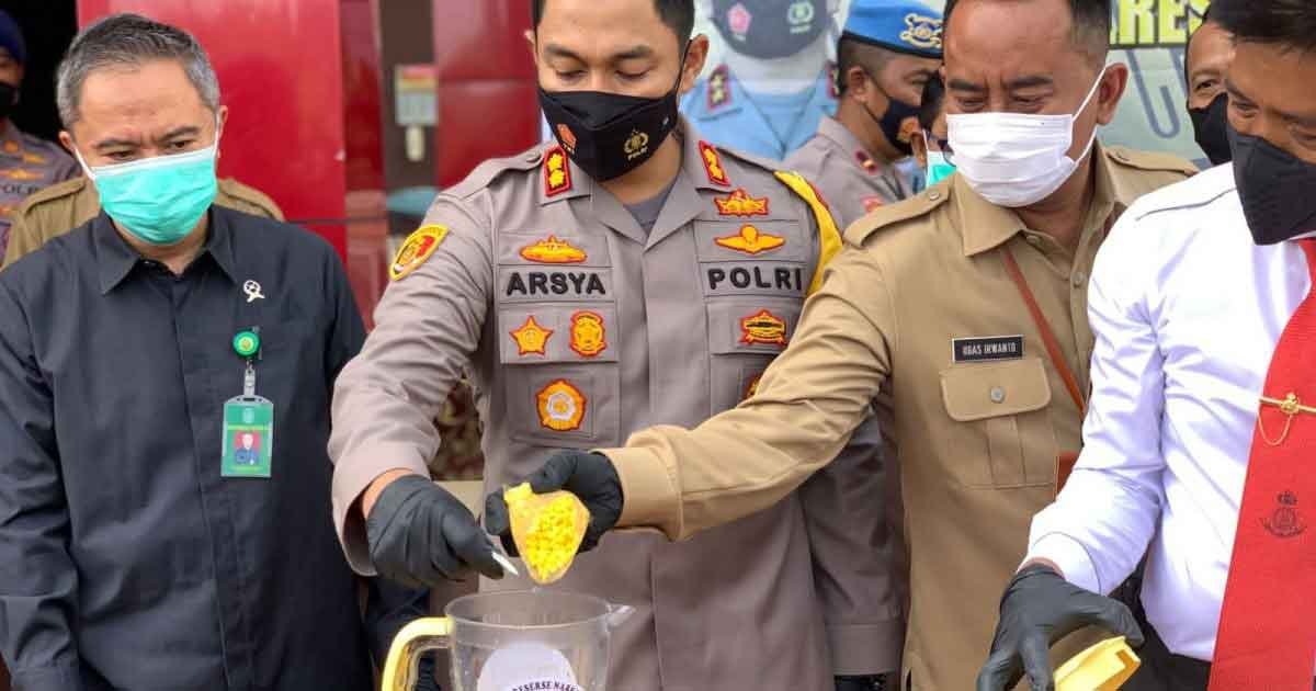 Polres Probolinggo Musnahkan Miras, Narkoba dan Knalpot Brong
