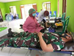 Satgas Pamtas Yonif 131/Brs di Pos Koya Koso Donor Darah untuk PMI Jayapura