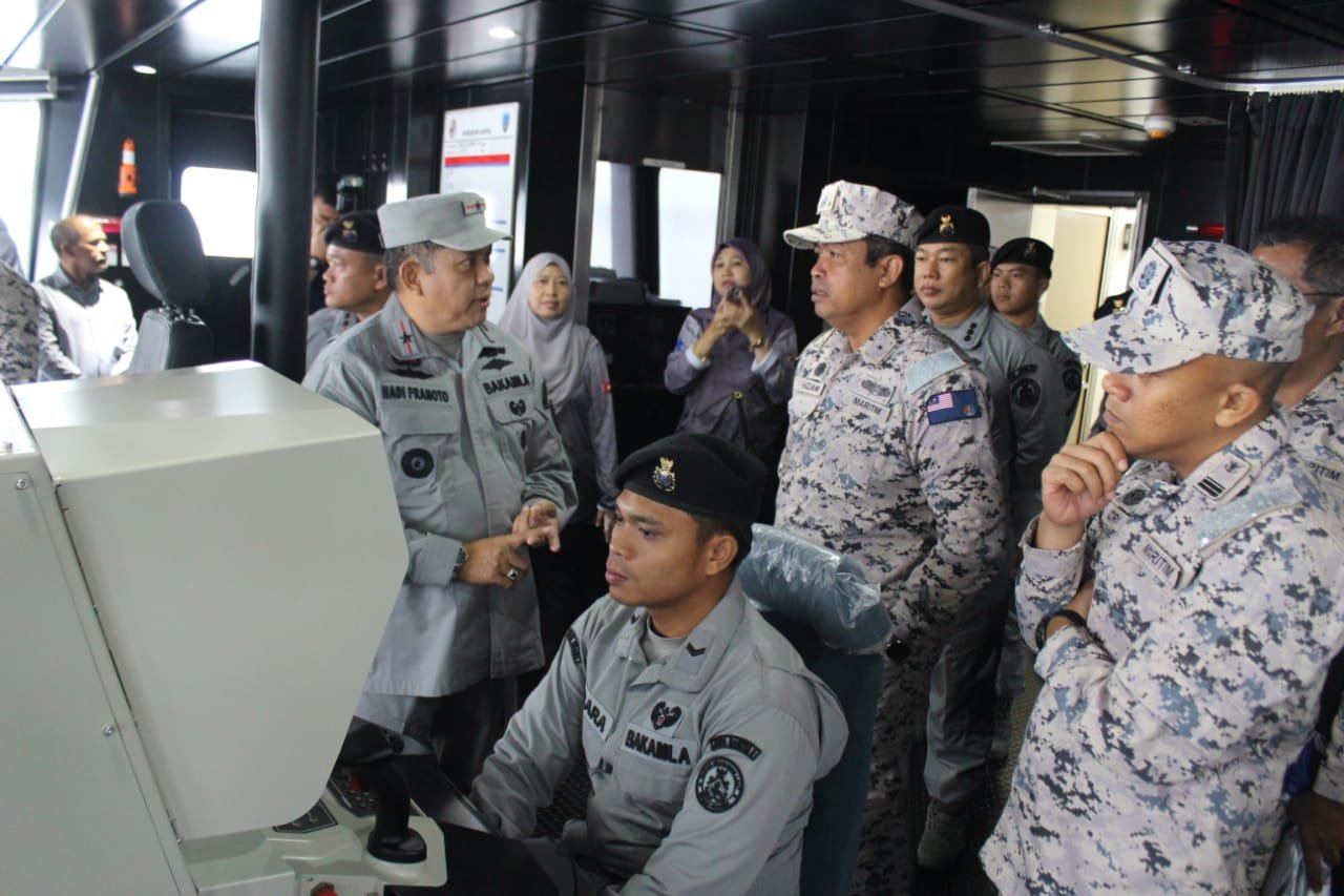 KN Pulau Marore 322 Menerima Kunjungan APMM dari Negeri Johor Malaysia