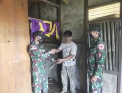Yonif 642 Terima Dua Senjata dari Warga Perbatasan Usai Menangkan Hati Masyarakat