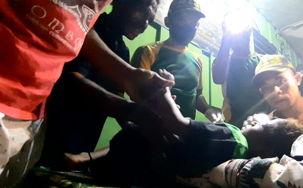 Sobek Pelipis Mata, Satgas Yonif MR 413 Kostrad Obati Thomas