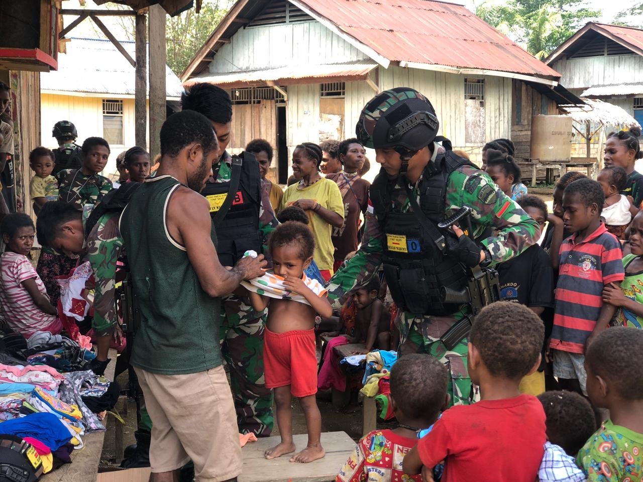 Kitorang Datang Kasih Kebahagiaan ke Warga Perbatasan Papua