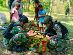 Prajurit Kostrad Lagi Borong Hasil Tani Petani Habis Tak Tersisa