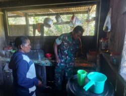 Babinsa Mapurujaya Peduli Sesama Masuk Dapur