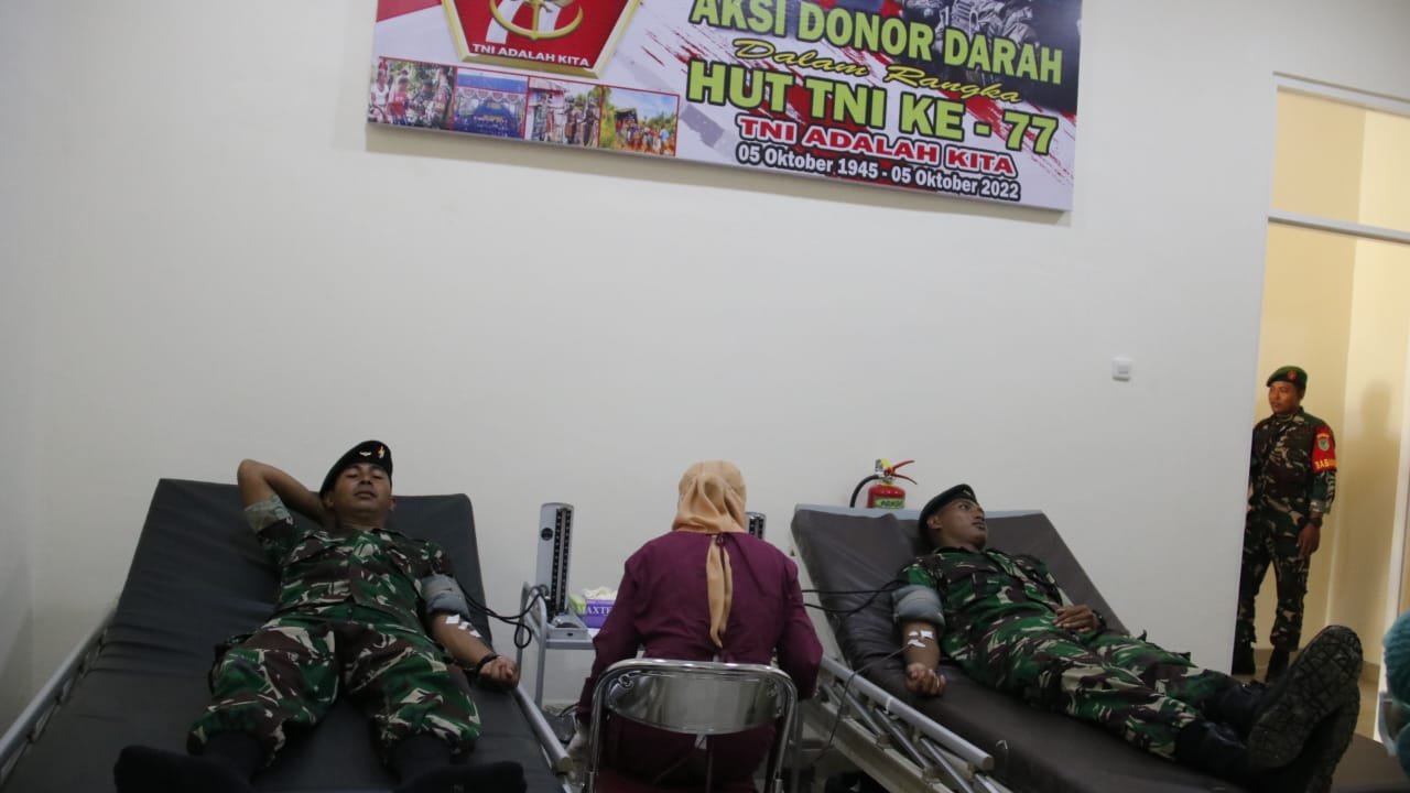 Satgas Yonif Raider 600/Modang Gelar Donor Darah HUT Ke-77 TNI 2022