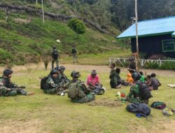 Satgas Yonif Mekanis 203/AK Kunjungi Kampung Terpencil di Distrik Balingga