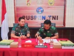 Kapuspen TNI Serahkan Jabatan ke Wakapuspen TNI