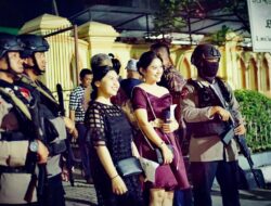 Brimob Kaltim Patroli di Samarinda Jaga Keamanan Malam Natal