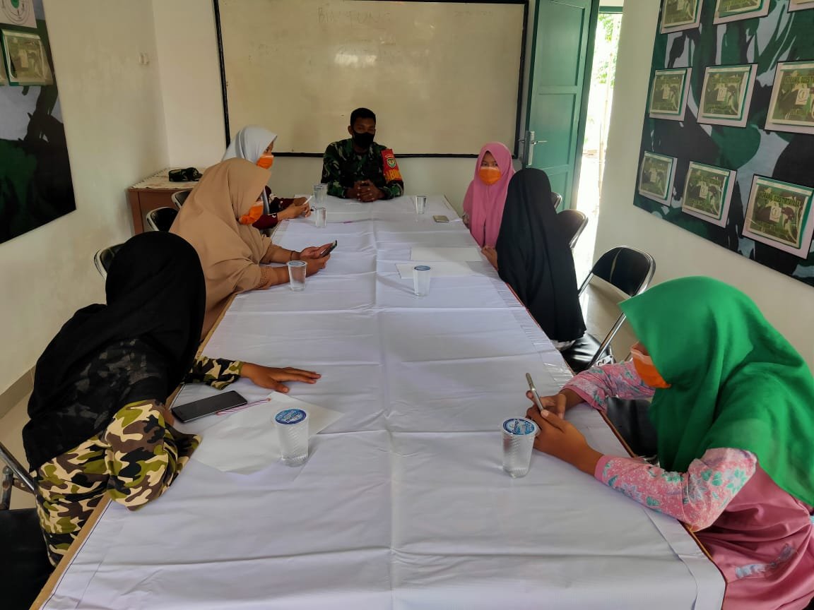 Koramil 0225 Tirtayasa Sediakan Wifi Gratis dan HP Babinsa untuk Belajar Siswa