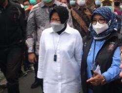 Mensos Tri Rismaharini Kunjungi Korban Bom Gereja Katedral Makassar