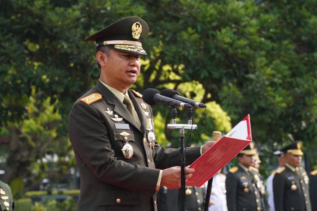 Mabes TNI Adakan Upacara Hari Pahlawan
