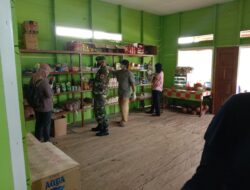 Satgas Yonif 125/Simbisa Gelar Sidak Rumah Makan dan Kios Bersama Puskesmas Sota dan Polisi
