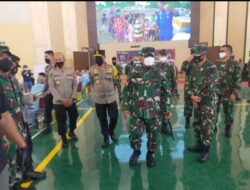 Danrem 064/MY dampingi Pangdam III/SLW saat Panglima TNI dan Kapolri tinjau vaksinasi massal di Banten