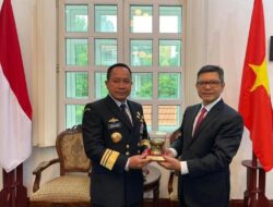 Bakamla RI Lakukan Kunjungan Hormat ke Dubes di Hanoi