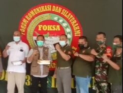 Foksa Peduli Bagikan Takjil dan Nasi Box untuk Pemulung di TPA Bantar Gebang