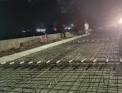 Pelaksana Proyek Jalan Bouroq-Lio Baru Diduga Kurangi Volume Besi