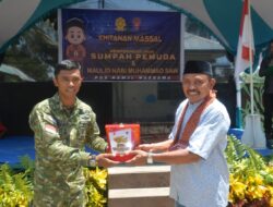 Sumpah Pemuda Dikawal Khitanan Massal Satgas Yonarmed 1 di Tepian Buru Selatan