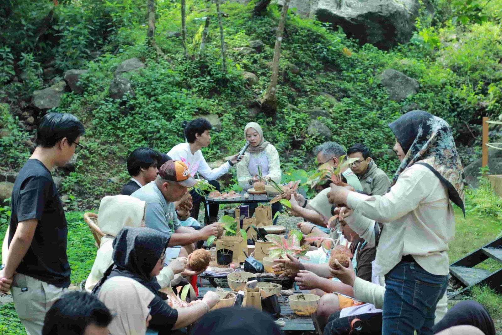 Kalakita Space Green Gathering Vol 1: Kokedama Bareng Anak-Anak dan Orang Tua