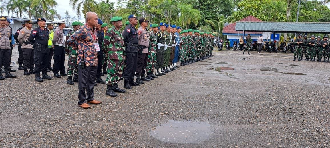 Sambut Kunjungan Panglima TNI dan Kapolri, Dandim Mimika Pimpin Apel Gabungan