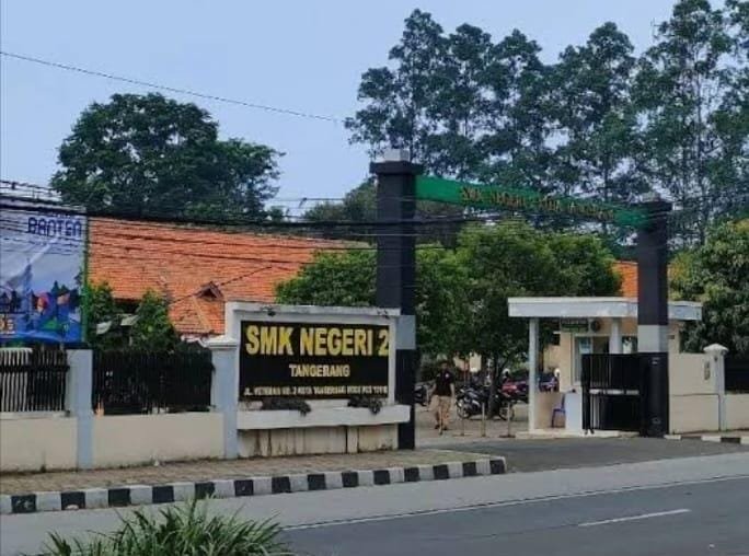 SMKN 2 Dituding Jadi Toko Seragam Ilegal, GMAKS: Wagub Banten Wajib Tangan