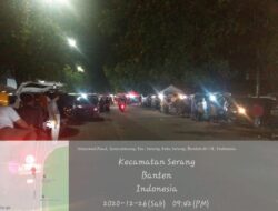 Jalan Stadion Maulana Yusuf Serang Dipenuhi Pedagang dan Parkir Liar