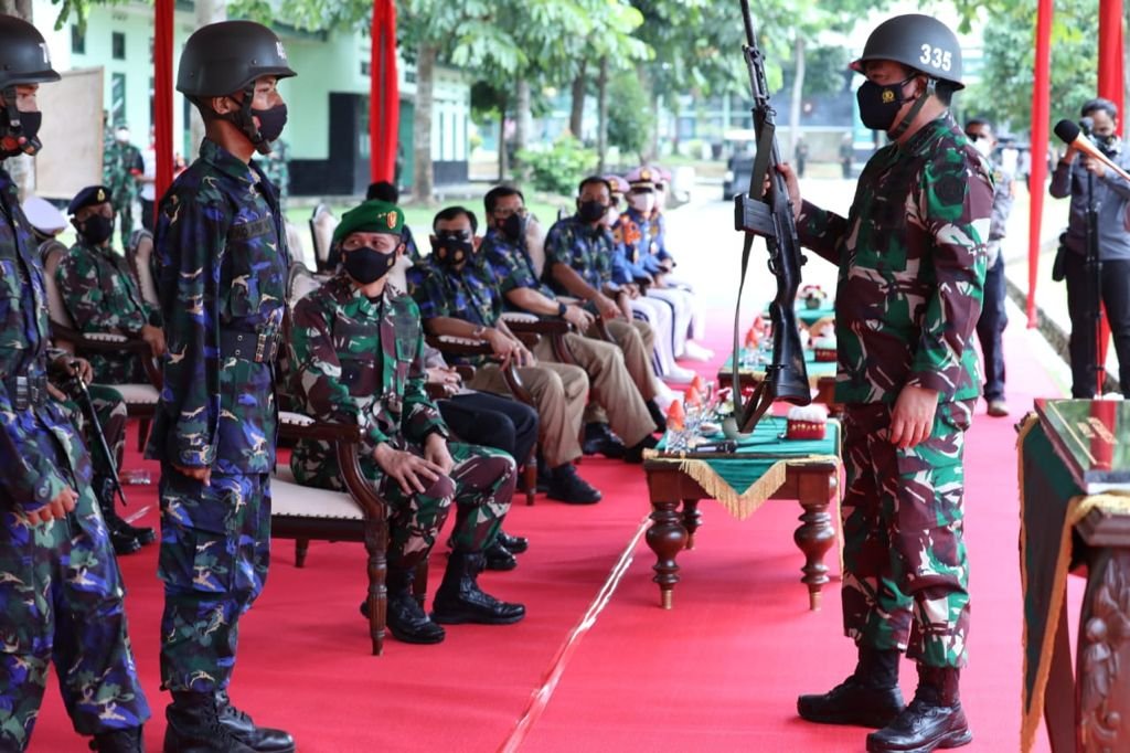 Kilas Balik 35 Tahun Pengabdian Panglima TNI Adem 86