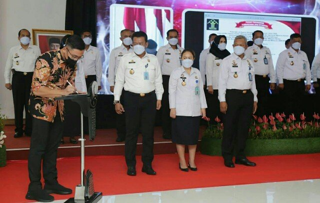 Wagub Banten Tandatangani Naskah Pencanangan Zona Integritas