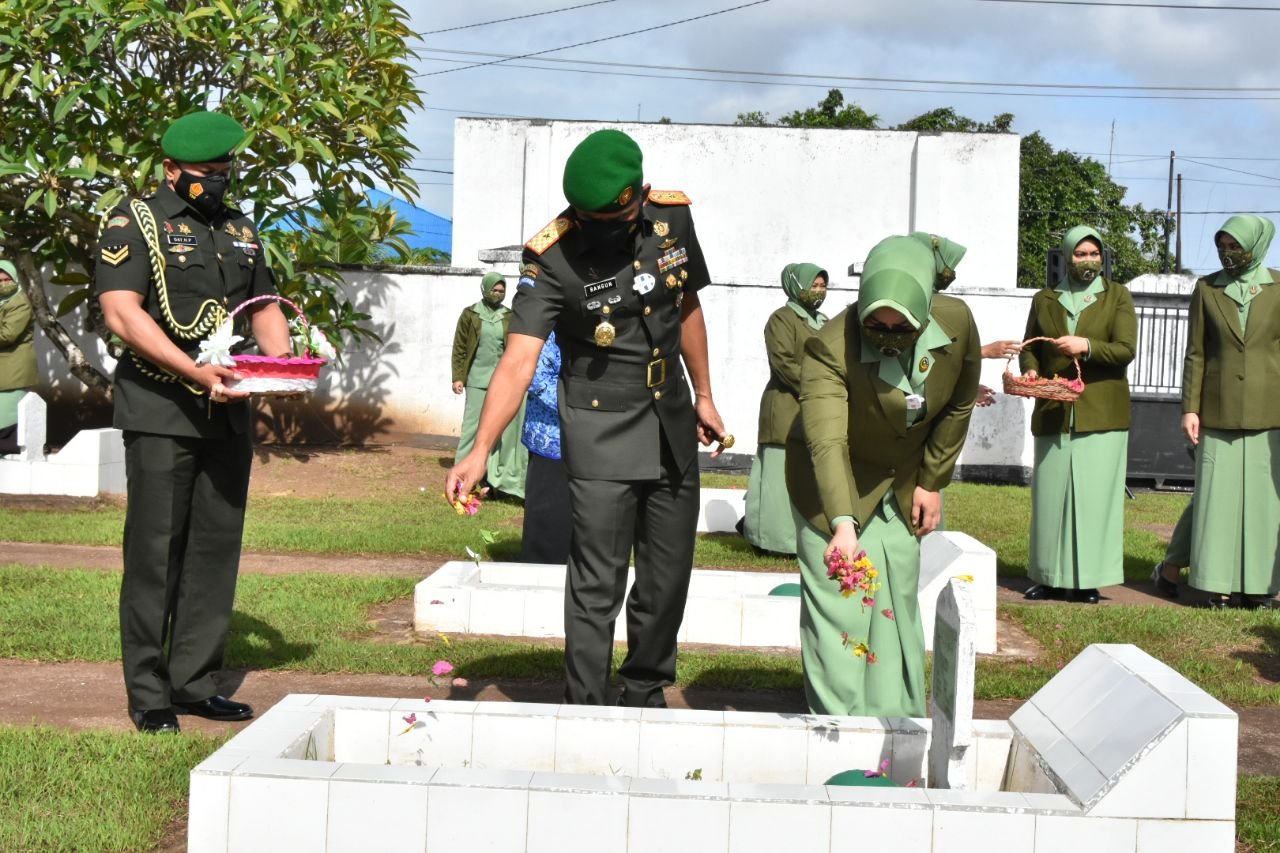 Korem 174 Merauke Ziarah Rombongan Hormati Jasa Pahlawan HUT Ke-58 Kodam XVII/Cenderawasih